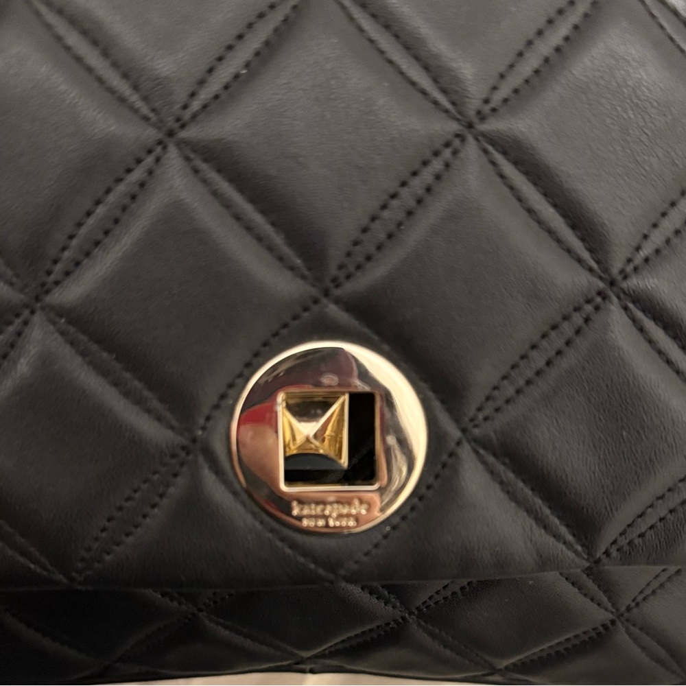 Elegant Black Quilted Chain Shoulder Bag - Picture 7 of 7
